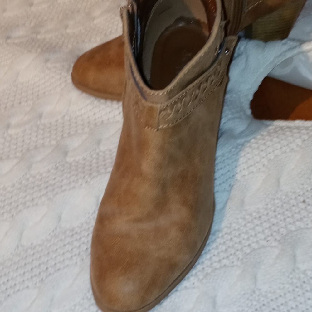 Charlotte Russe Boots Size 8 - So Nice - Picture 5 of 9